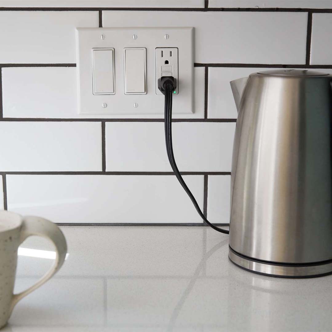 old house kitchen electrical outlet